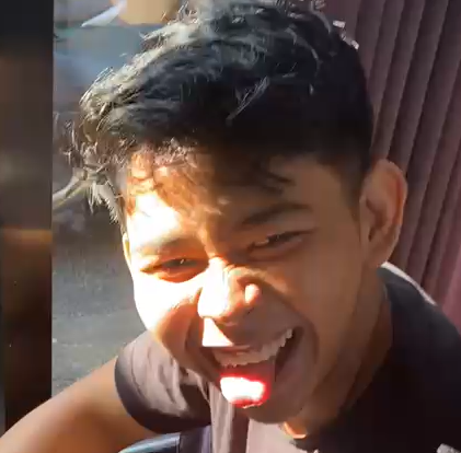 Dasi Sutra Rajut